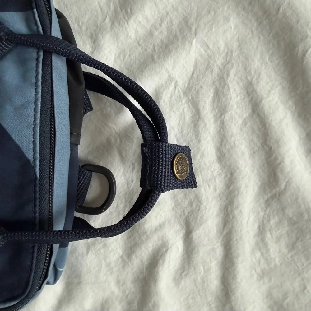 Fjallraven Kanken Art Mini Backpack in Ocean Deep‎
